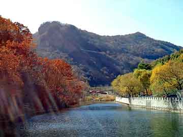 澳门二四六天天彩图库，穿越架空